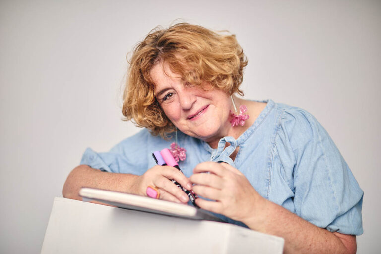 Ursula Tücks ist Designerin, Illustratorin, zertifizierter Coach für Kreative aus Köln.